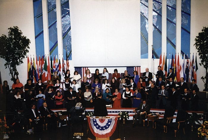 flags_choir